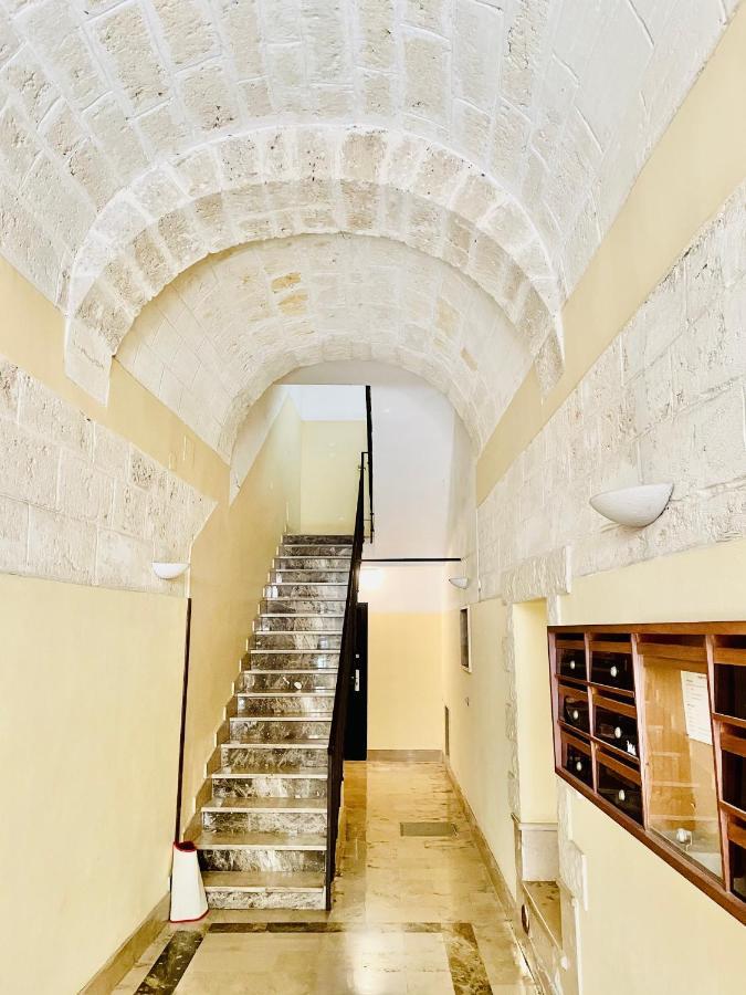 Miral One Apartment Bari Bagian luar foto